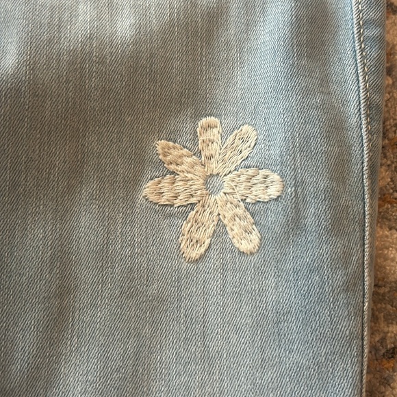 Hollister high rise vintage flare jeans - Picture 2 of 3